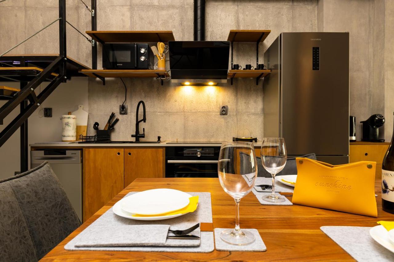 Industrial-Style 2Bd Loft With Parking Spot By Flat Mаnager Διαμέρισμα Φιλιππούπολη Εξωτερικό φωτογραφία